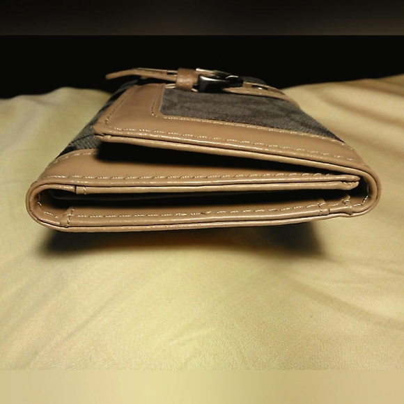 LIKE BRAND NEW COACH LONG WALLET MONOGRAM TAN/ BROWN LEATHER & CANVAS - Picture 3 of 9